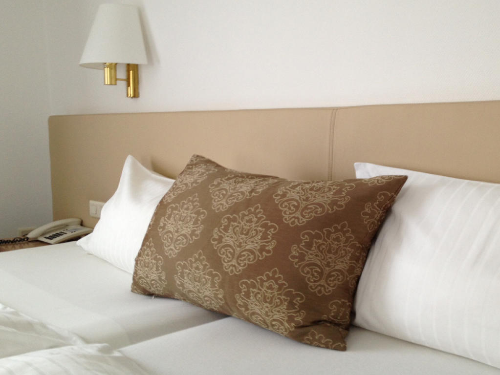 Hotel Am Erzengel Bocholt Zimmer foto
